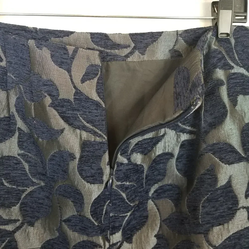 Ann Taylor Navy and Gray Leaf-Print Pencil Skirt